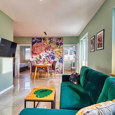 Apartament Kwiatowy - 5D Apartamenty ชเวียราโดว์-สโดรยจ์ ภายนอก รูปภาพ