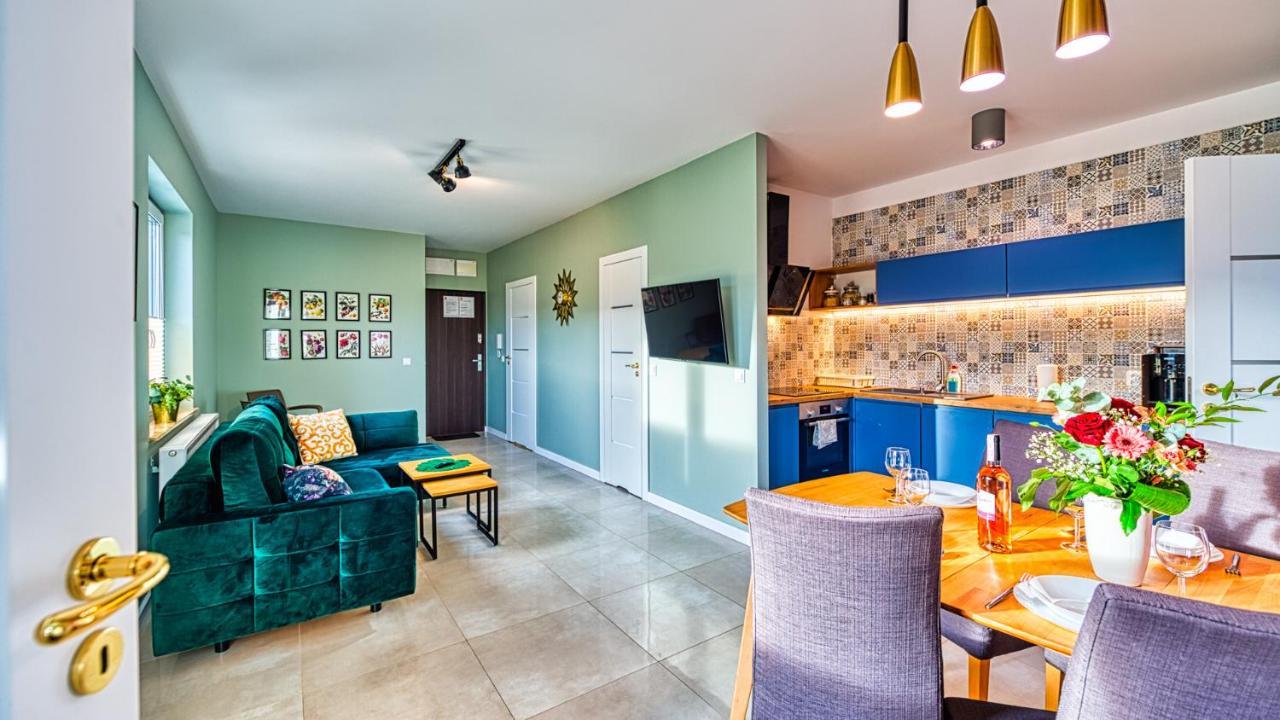 Apartament Kwiatowy - 5D Apartamenty ชเวียราโดว์-สโดรยจ์ ภายนอก รูปภาพ